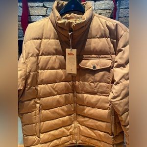 Warm and Durable FJall Raven Jacket